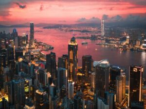Hong Kong Authorities Encourage Major Banks To Embrace Crypto Clients